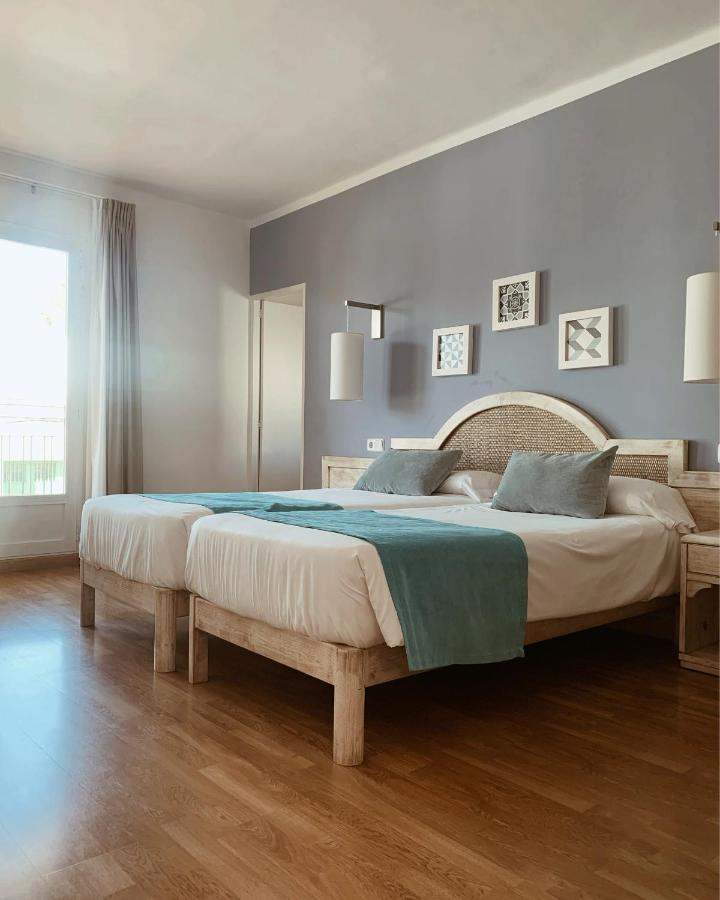 Hostal Hpc Porto Colom Экстерьер фото