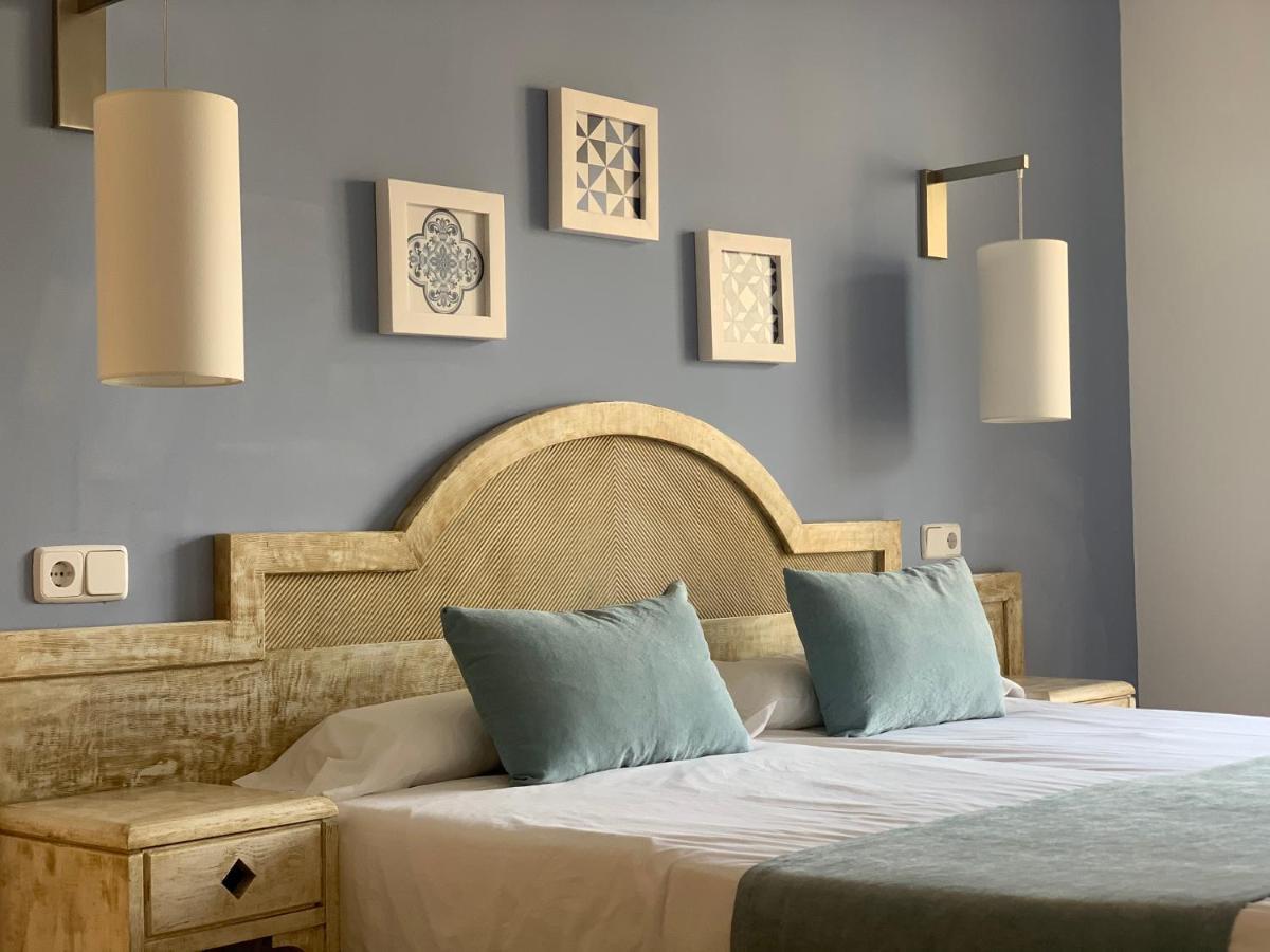 Hostal Hpc Porto Colom Экстерьер фото