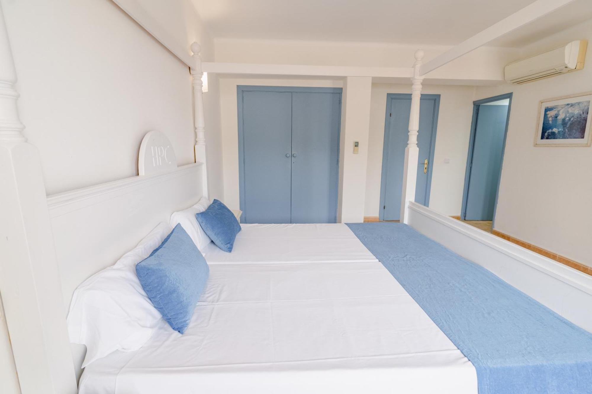 Hostal Hpc Porto Colom Экстерьер фото